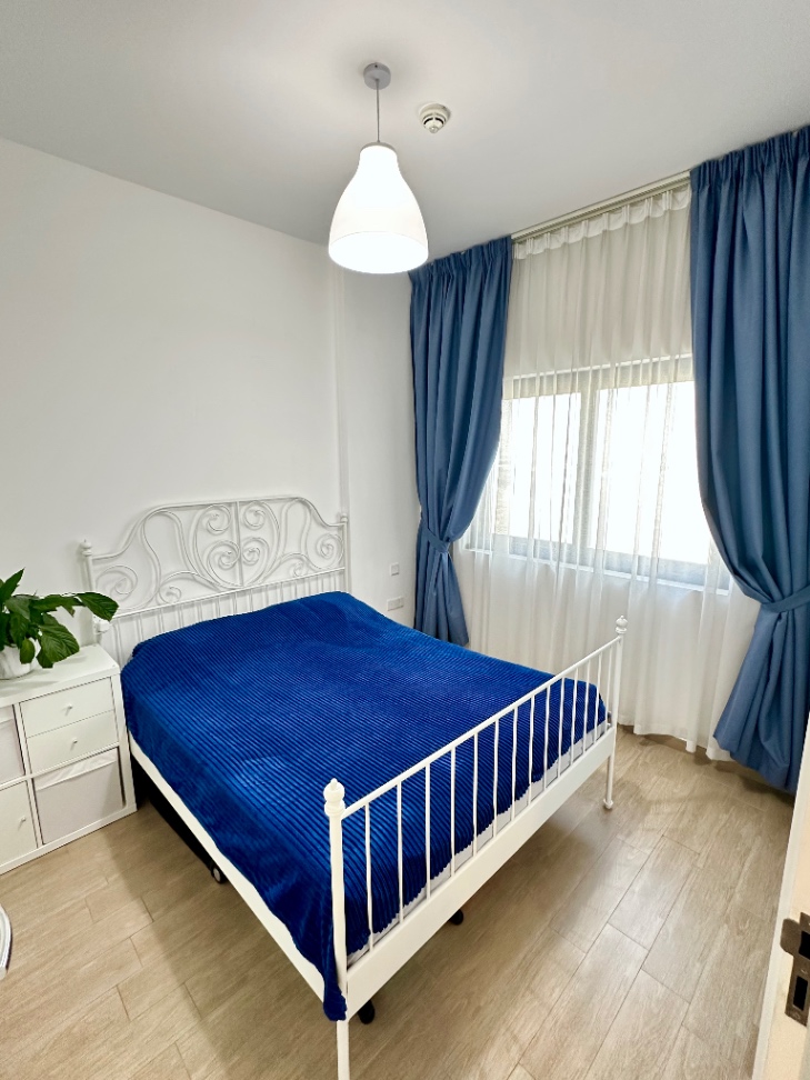 Кровать Leirvik IKEA 160х200 с матрасом