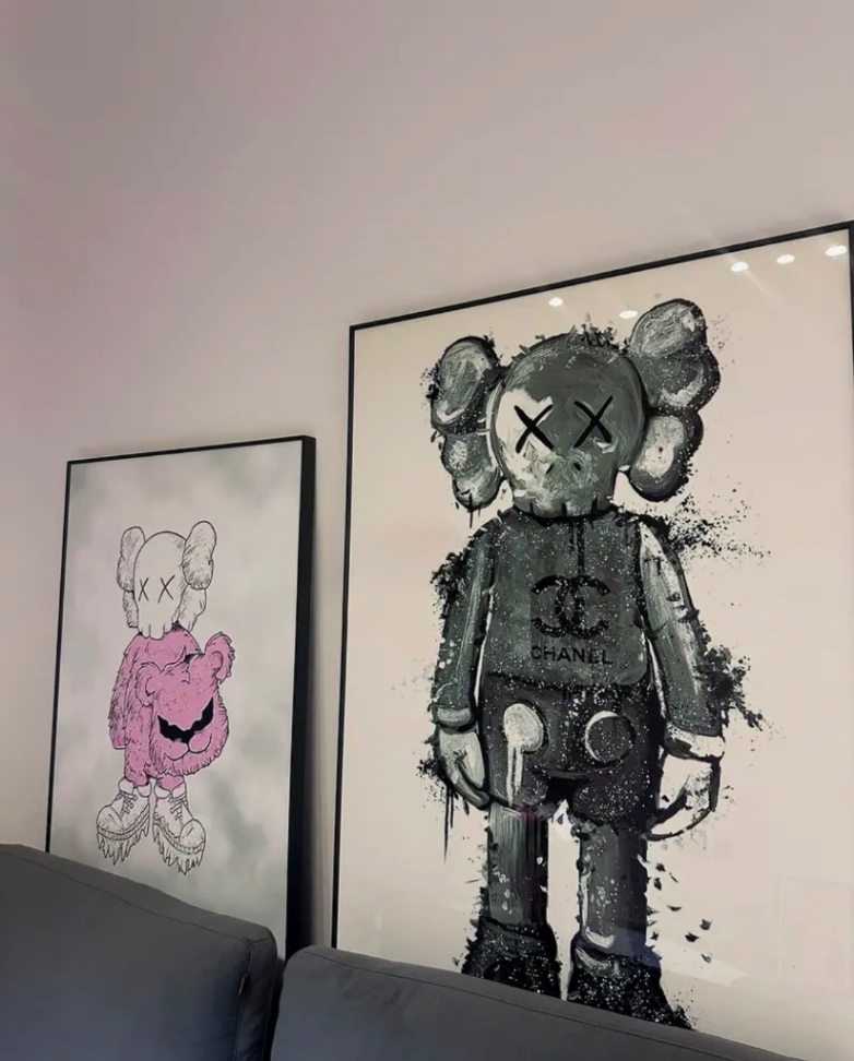 Картины Kaws